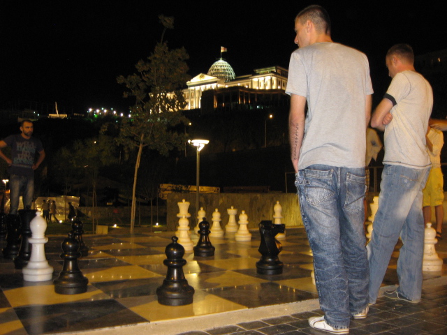 Chess players and the President´s Palace